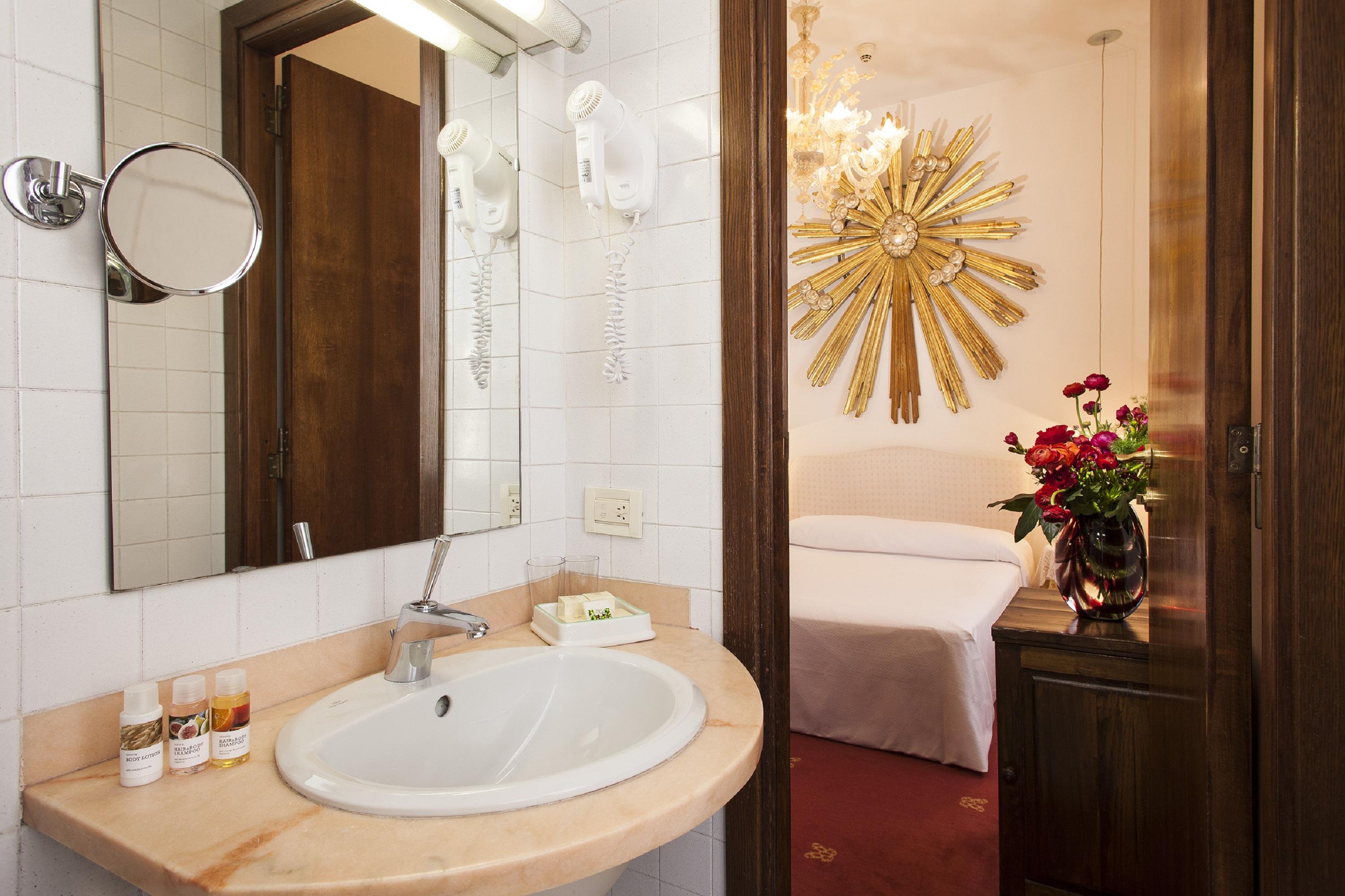 Hotel Columbia Roma Ngoại thất bức ảnh
